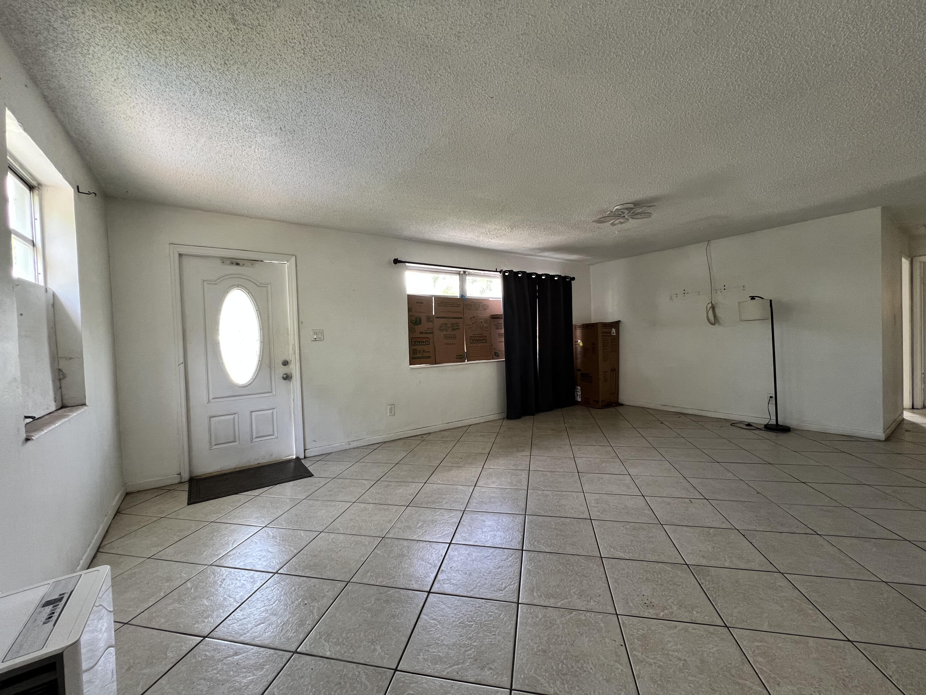 5671 NE 8TH Avenue — Photo 3