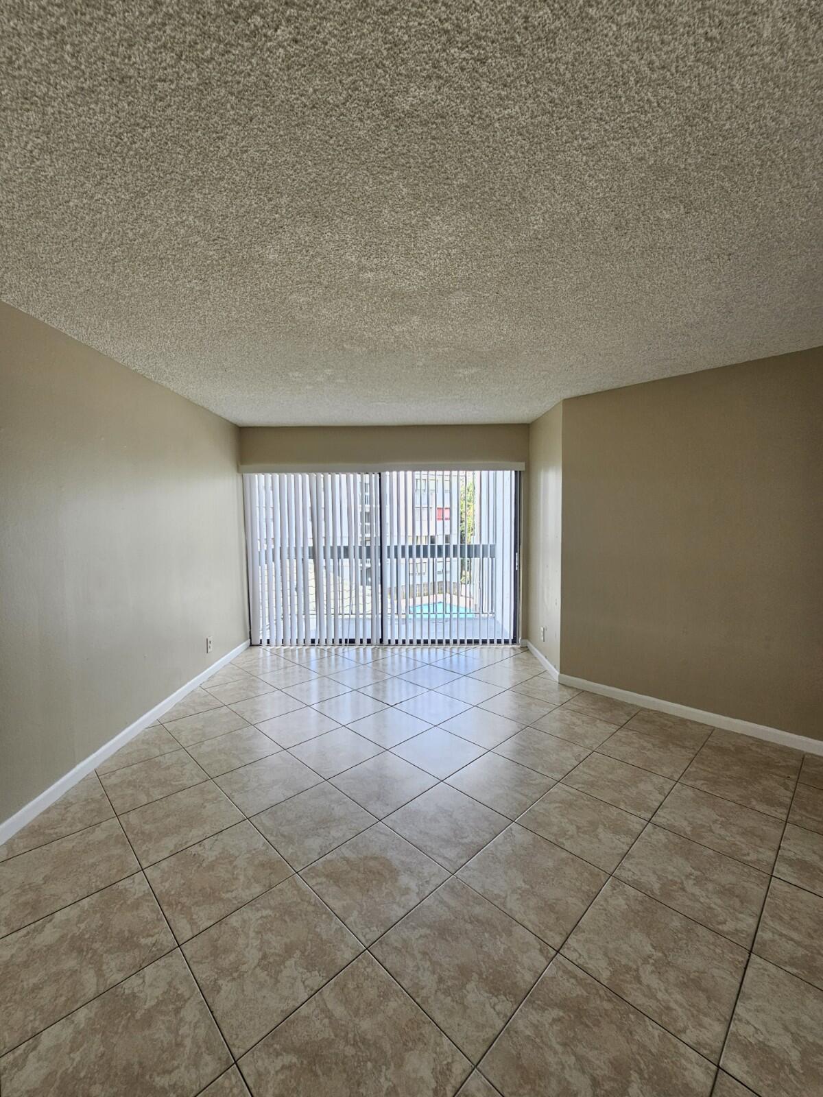 1850 N CONGRESS Avenue # 302 — Photo 2
