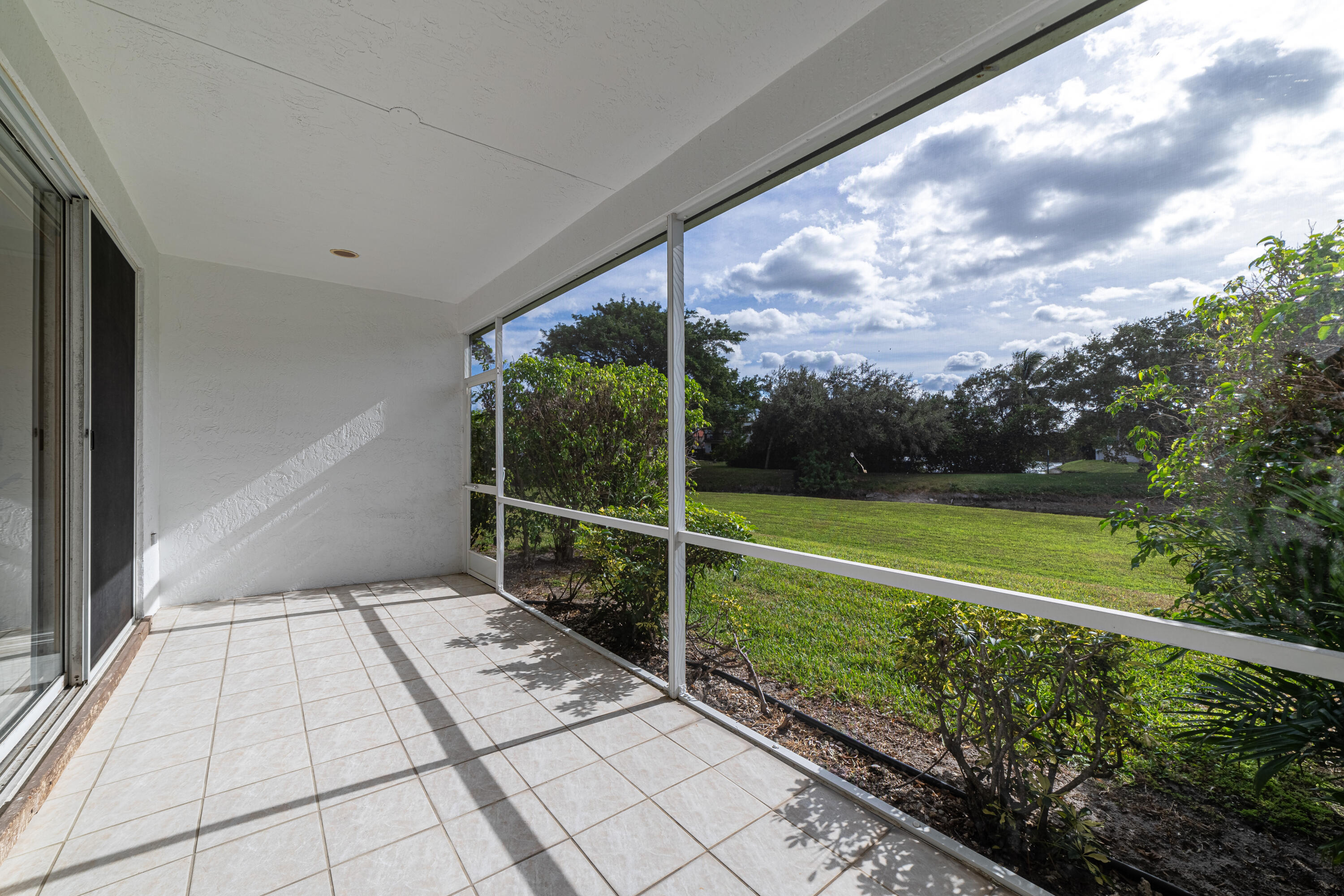 21486 Saint Andrews Grand Circle # 16 — Photo 3