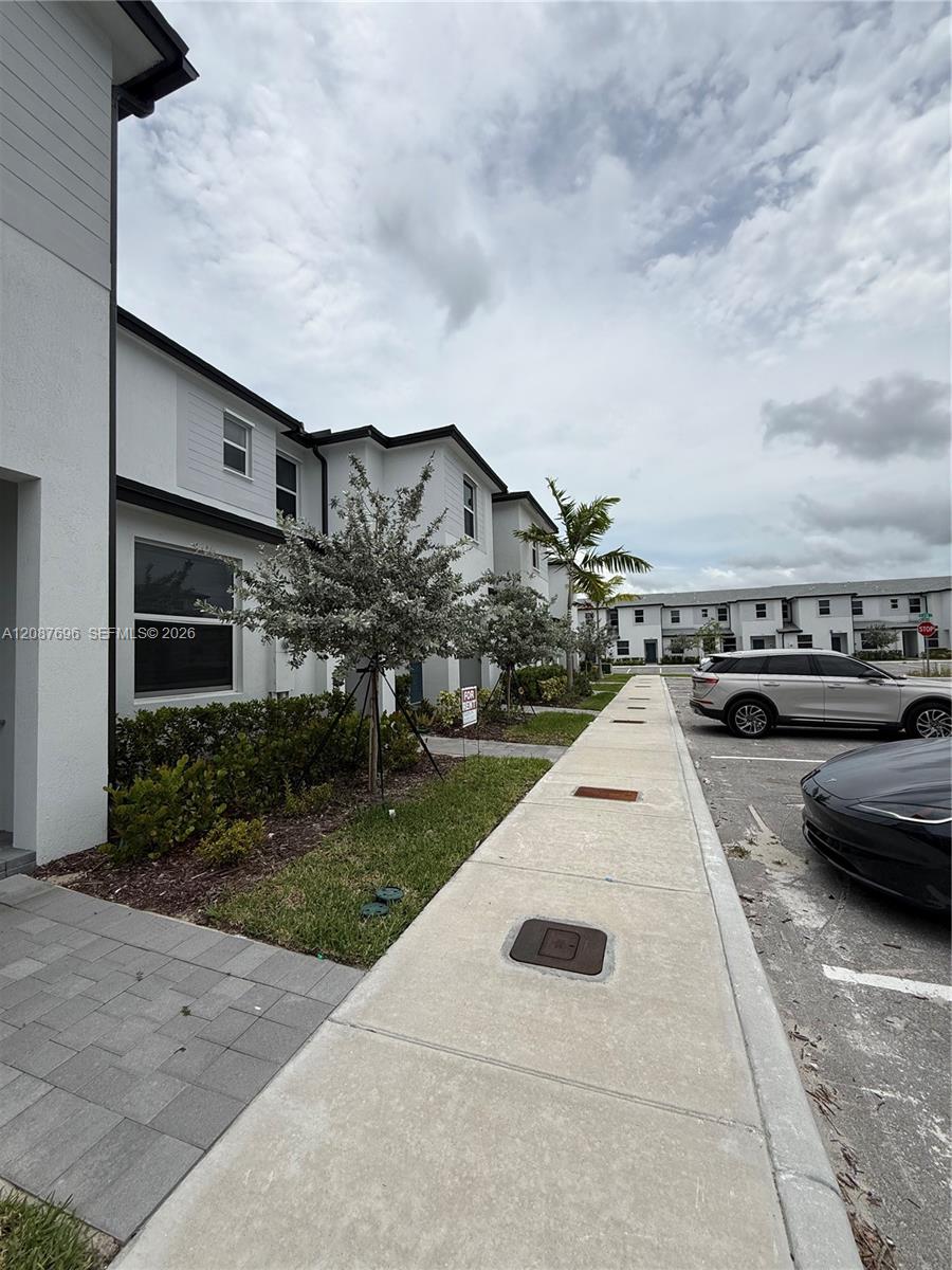 35757 SW 178th Pl # 35757 — Photo 3