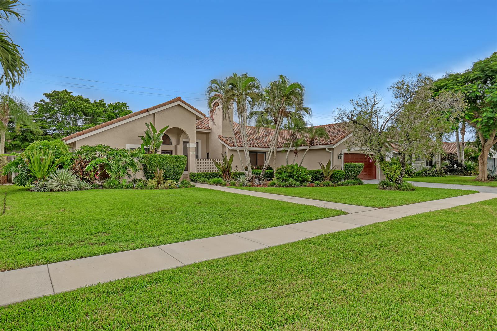 2156 AMESBURY Circle, Wellington FL 33414