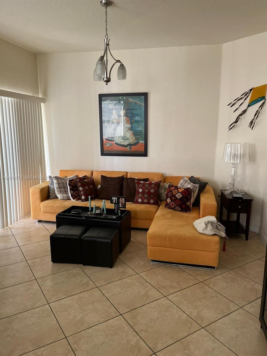 11401 NW 89th St # 104, Doral FL 33178