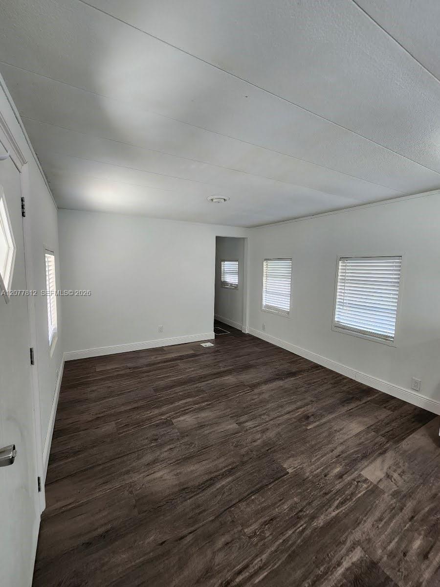 4222 Hibiscus Cir # House — Photo 5