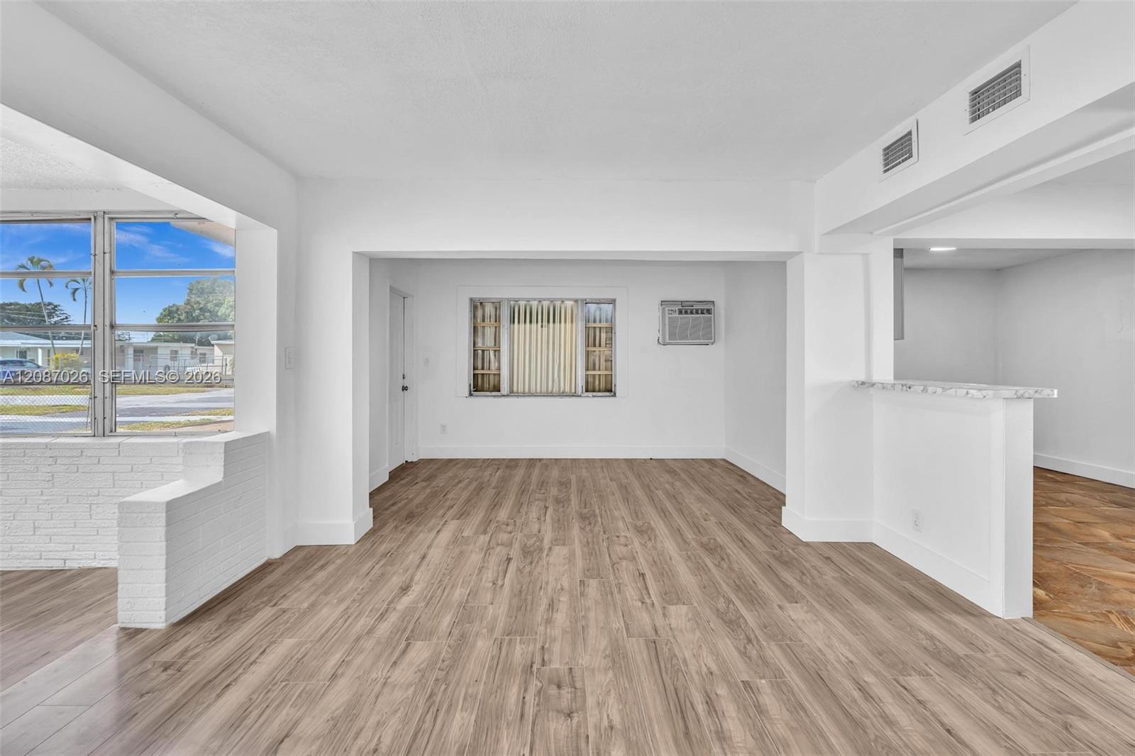 1824 NW 25th Ave — Photo 3