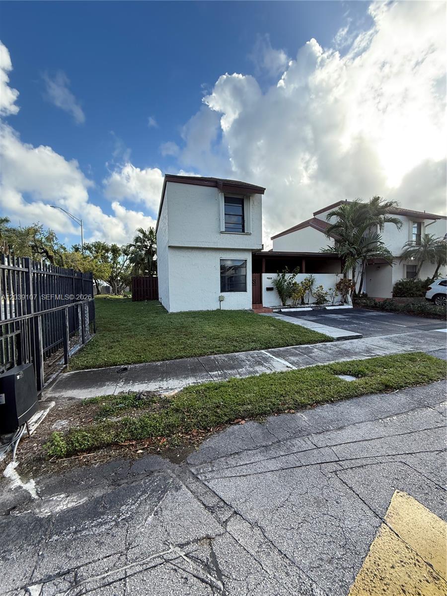 9700 NW 6th Ln # 9700 — Photo 3