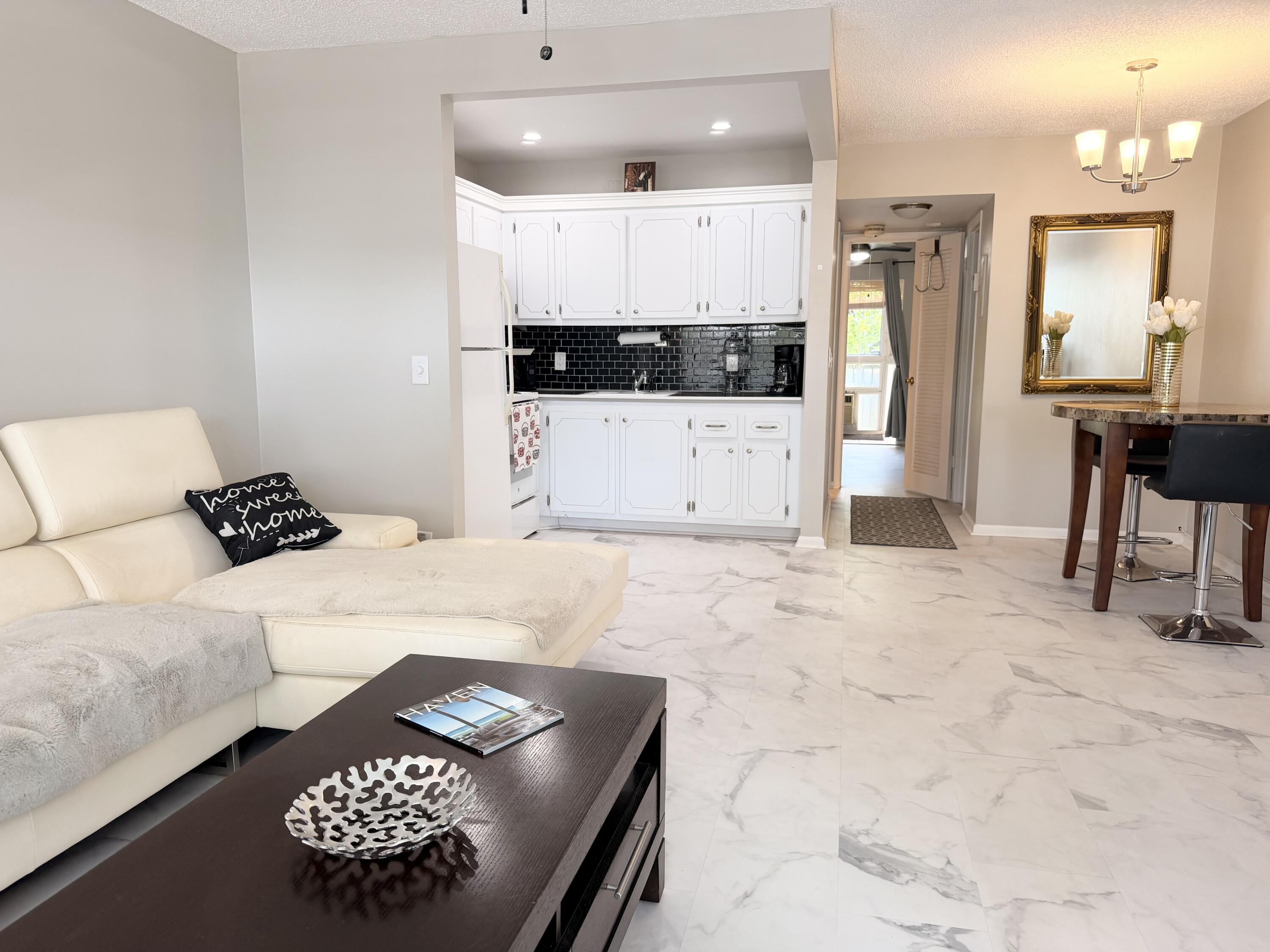 140 Ventnor # I — Photo 3