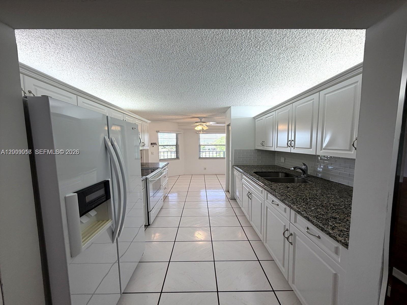 1400 SW 124th Ter # 402Q — Photo 3
