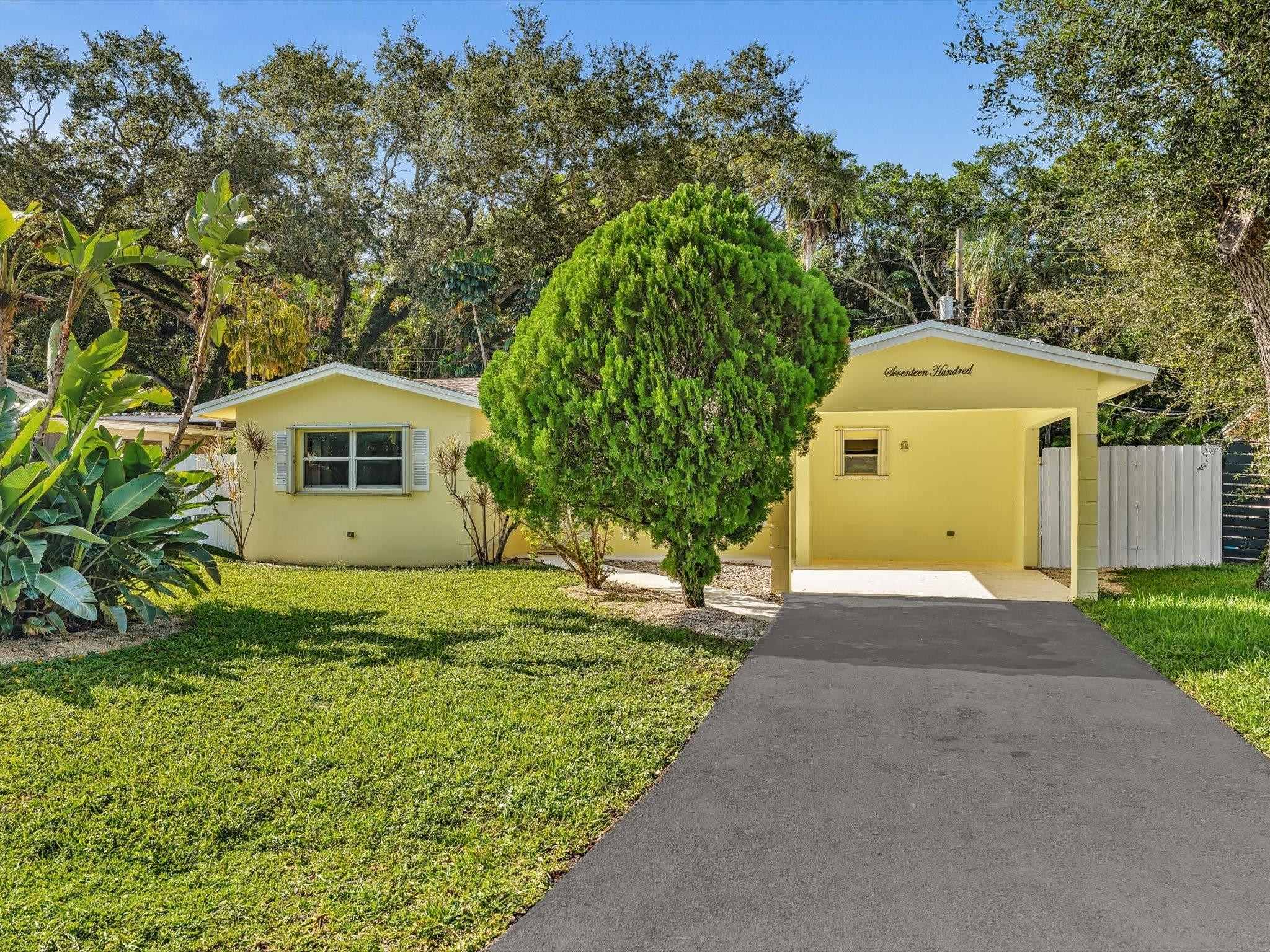 1700 SW 30th Street, Fort Lauderdale FL 33315