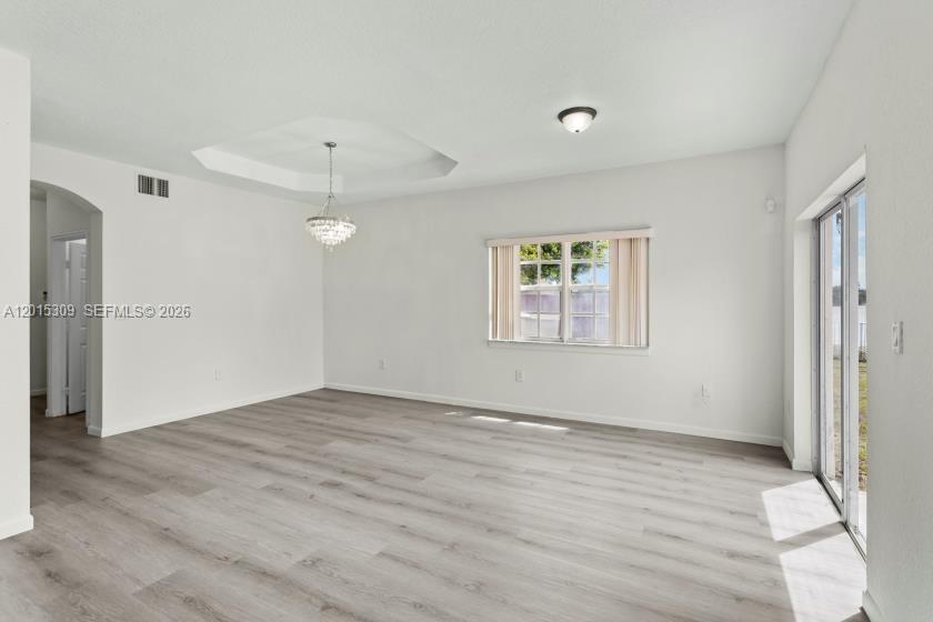 5090 SW 136th Ave — Photo 3