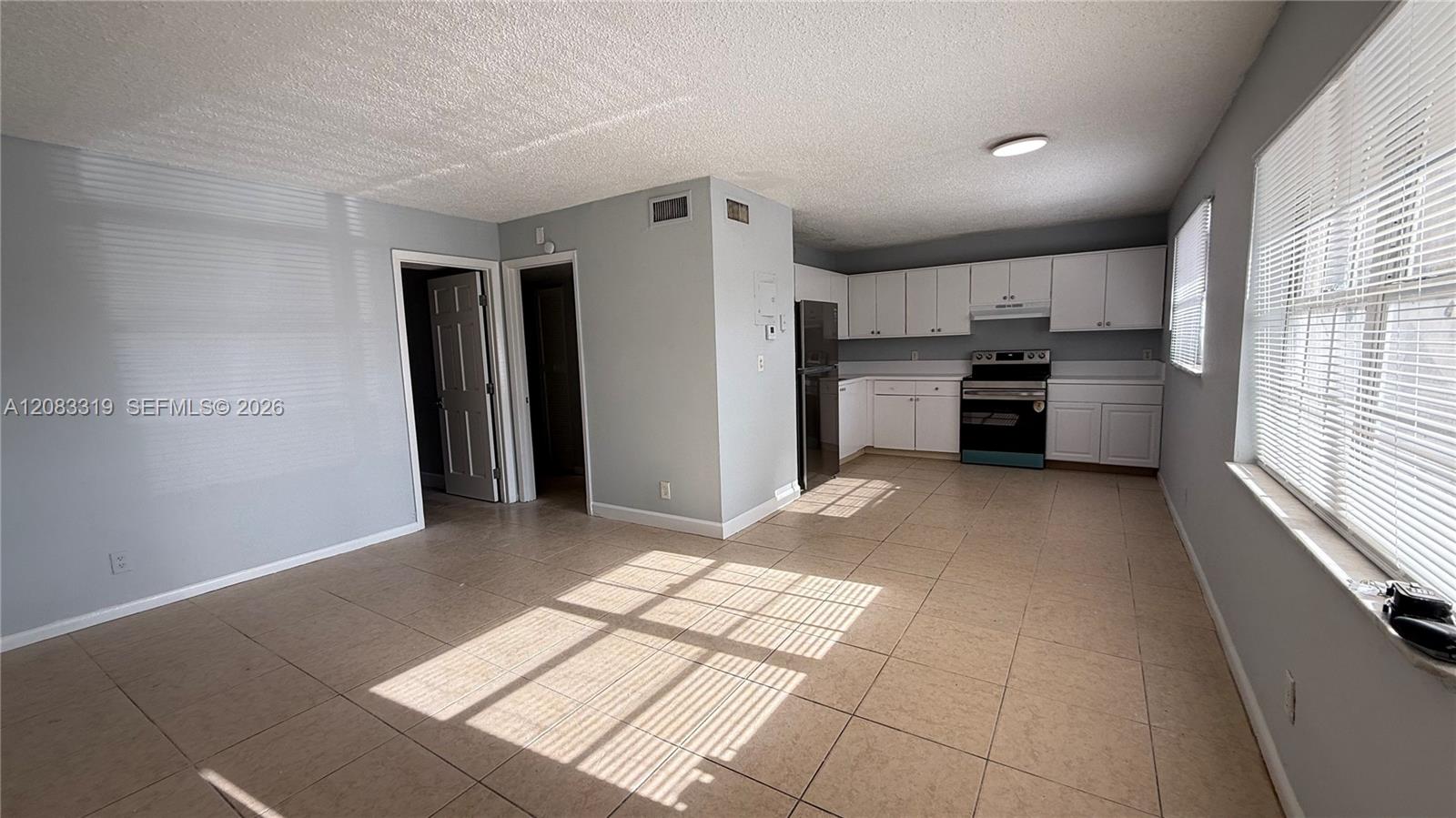 5408 NW 18th Pl # 5408 — Photo 2