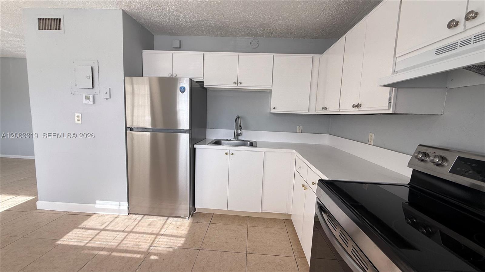 5408 NW 18th Pl # 5408 — Photo 4