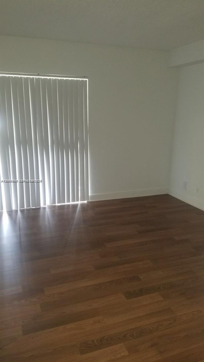 5628 Rock Island Rd # 180 — Photo 3
