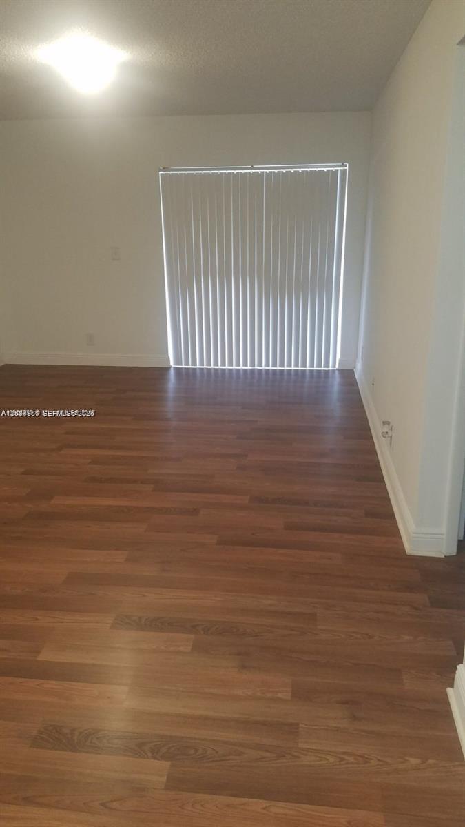 5628 Rock Island Rd # 180 — Photo 4