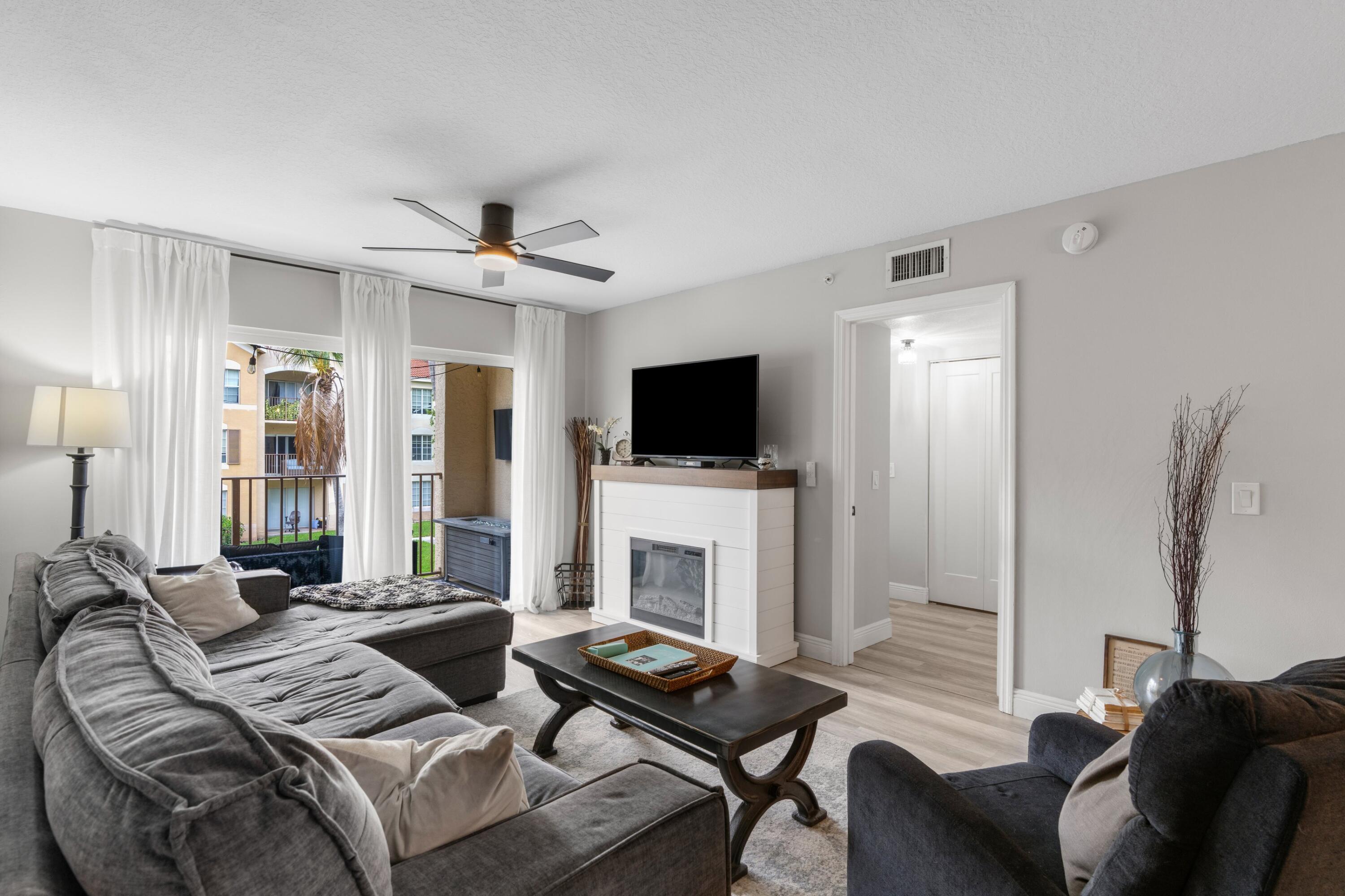 4041 SAN MARINO Boulevard # 202 — Photo 3