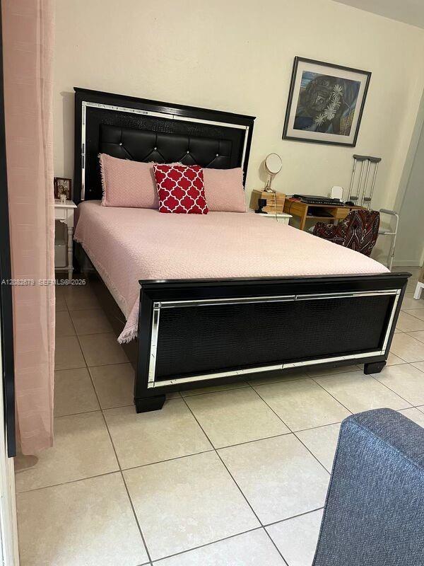 730 SW 10th St # 1 — Photo 2