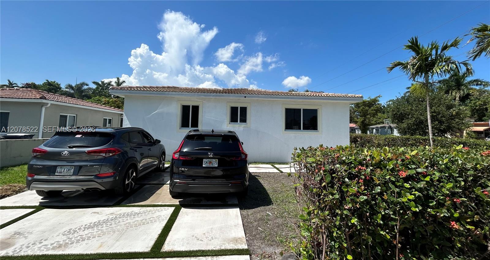 580 Lee Dr — Photo 3