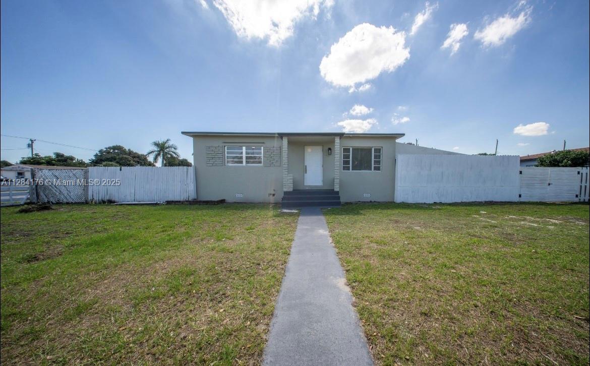 782 E 37th St, Hialeah FL 33013