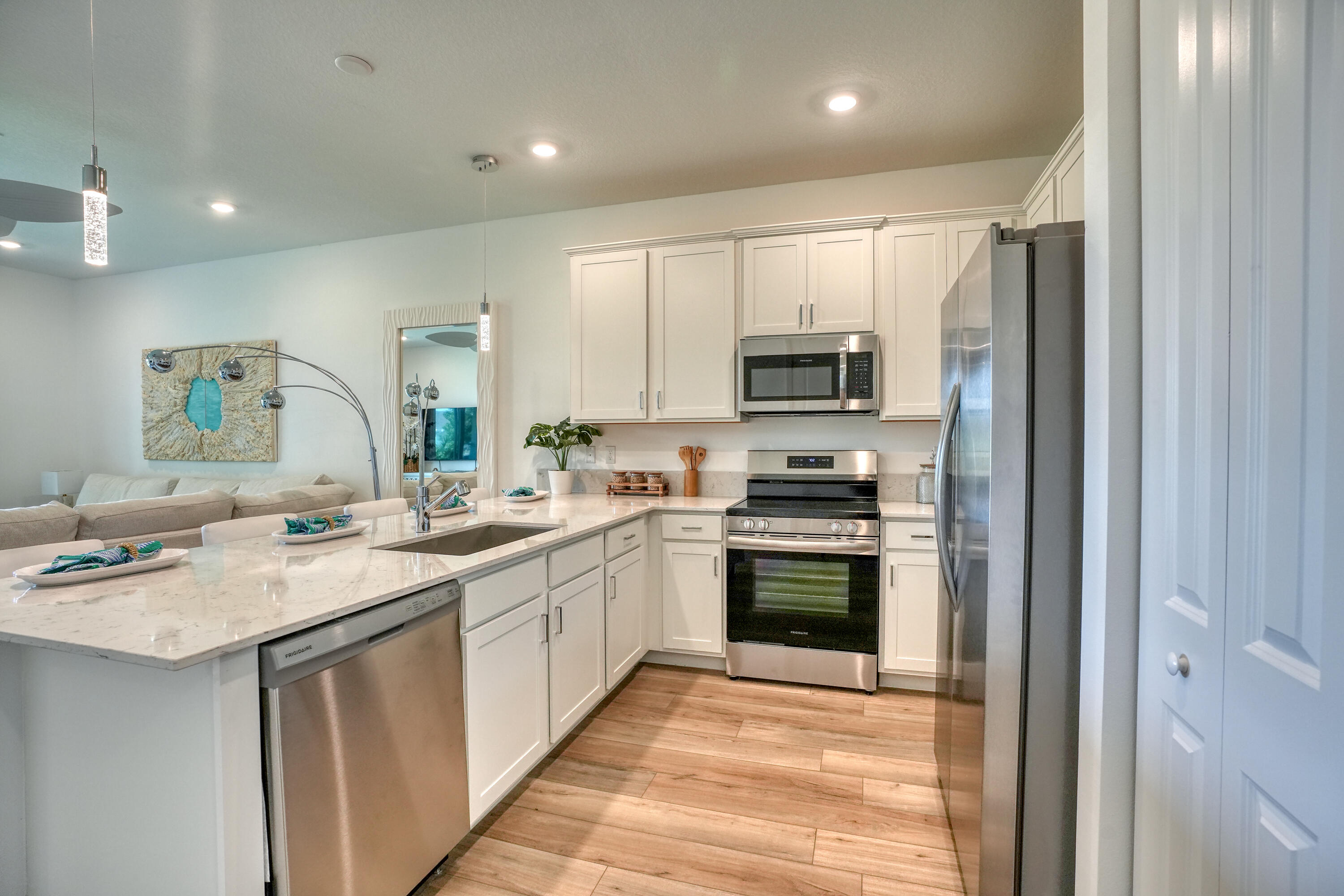 5816 SHINING SEA Court — Photo 3