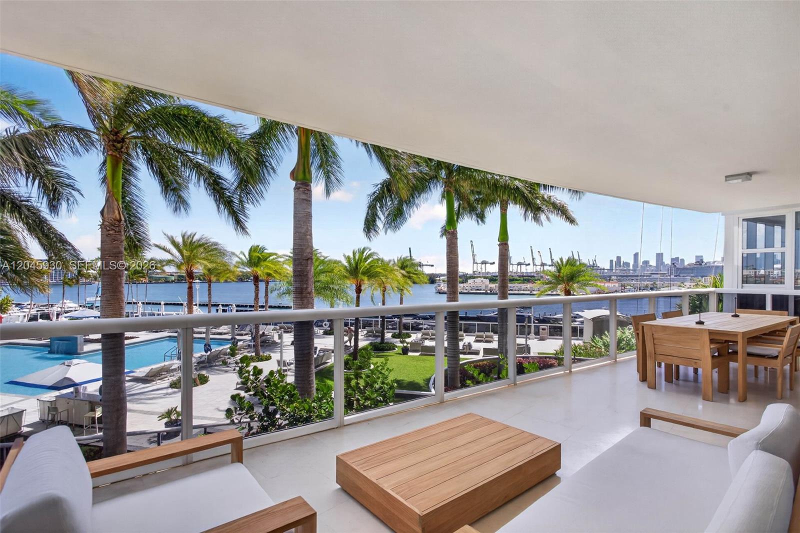 400 Alton Rd # 706, Miami Beach FL 33139