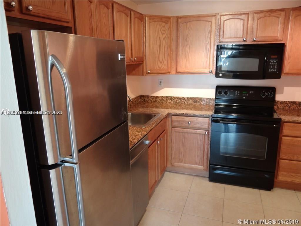 2741 Taft St # 206, Hollywood FL 33020