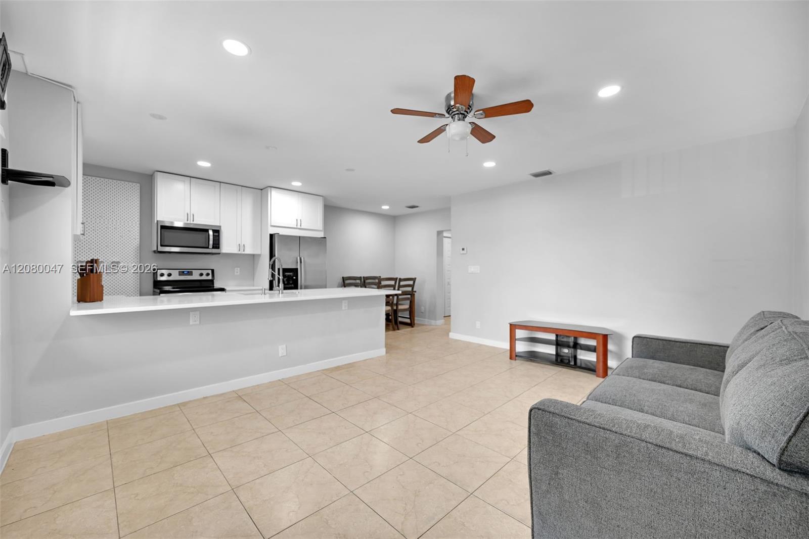 2600 S Ocean Dr # S311 — Photo 2