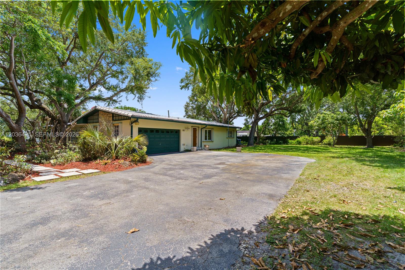 15200 SW 88th Ave — Photo 4