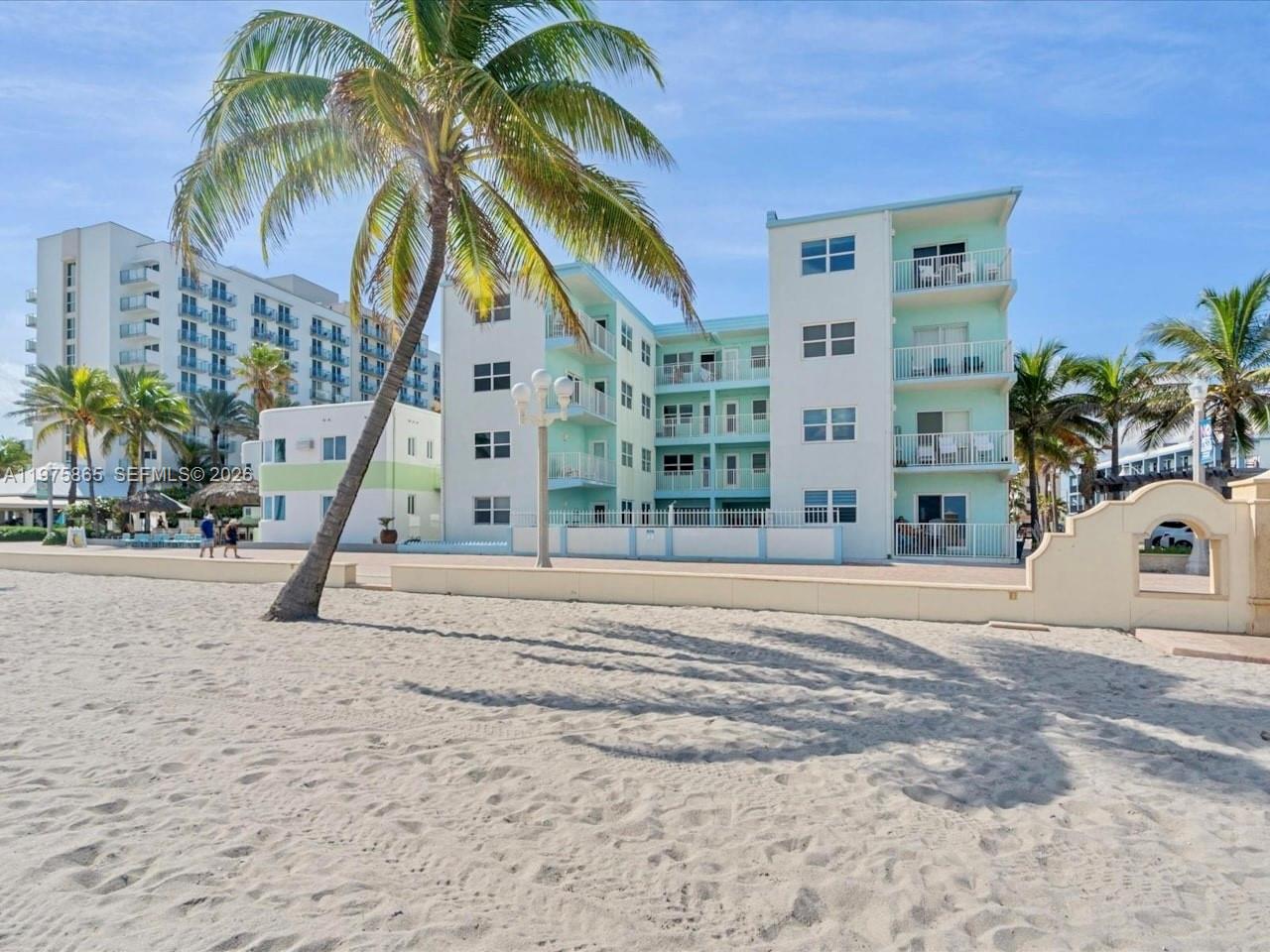 2600 N Surf Rd # 403, Hollywood FL 33019