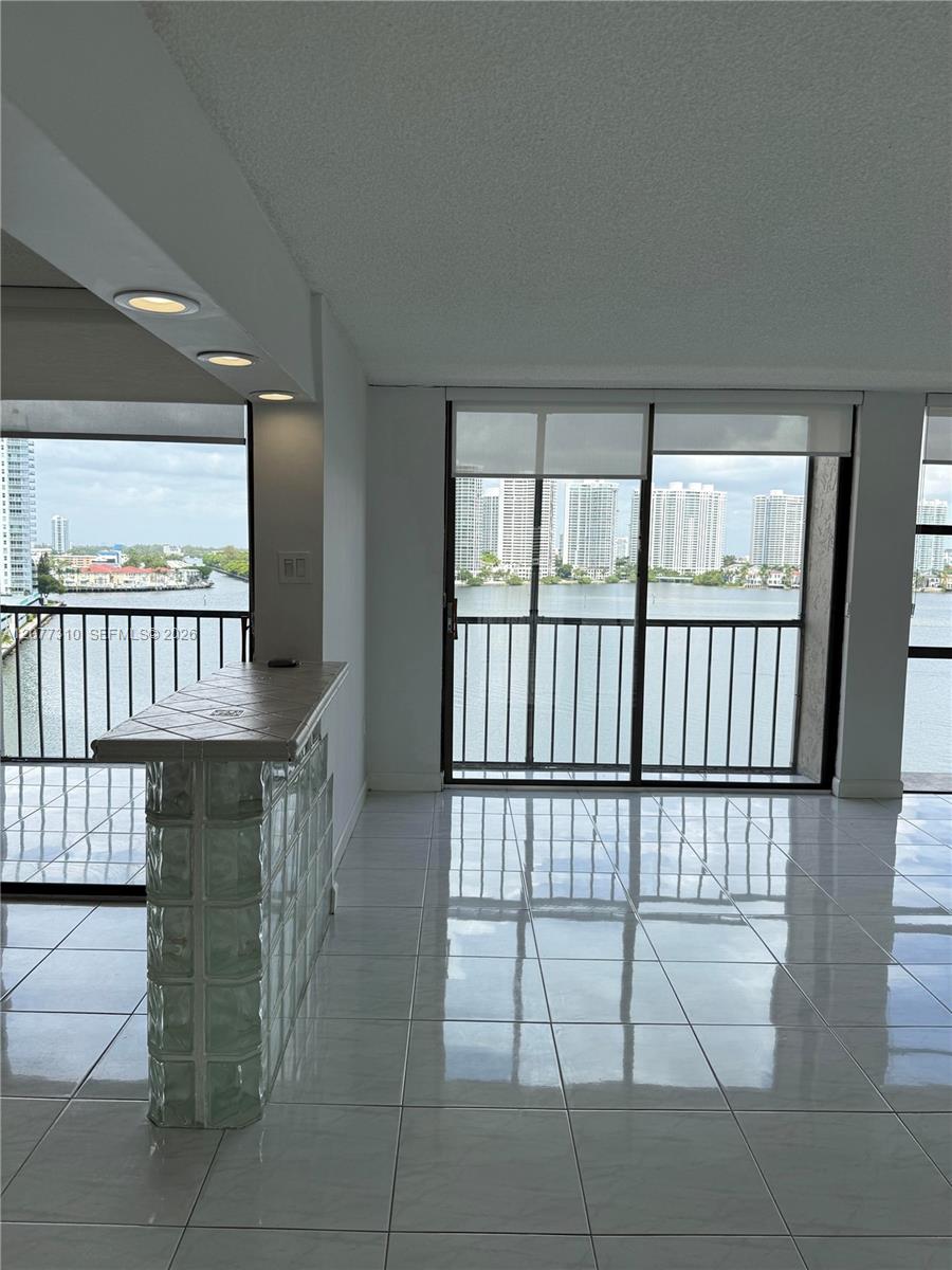17500 N Bay Rd # S907 — Photo 3