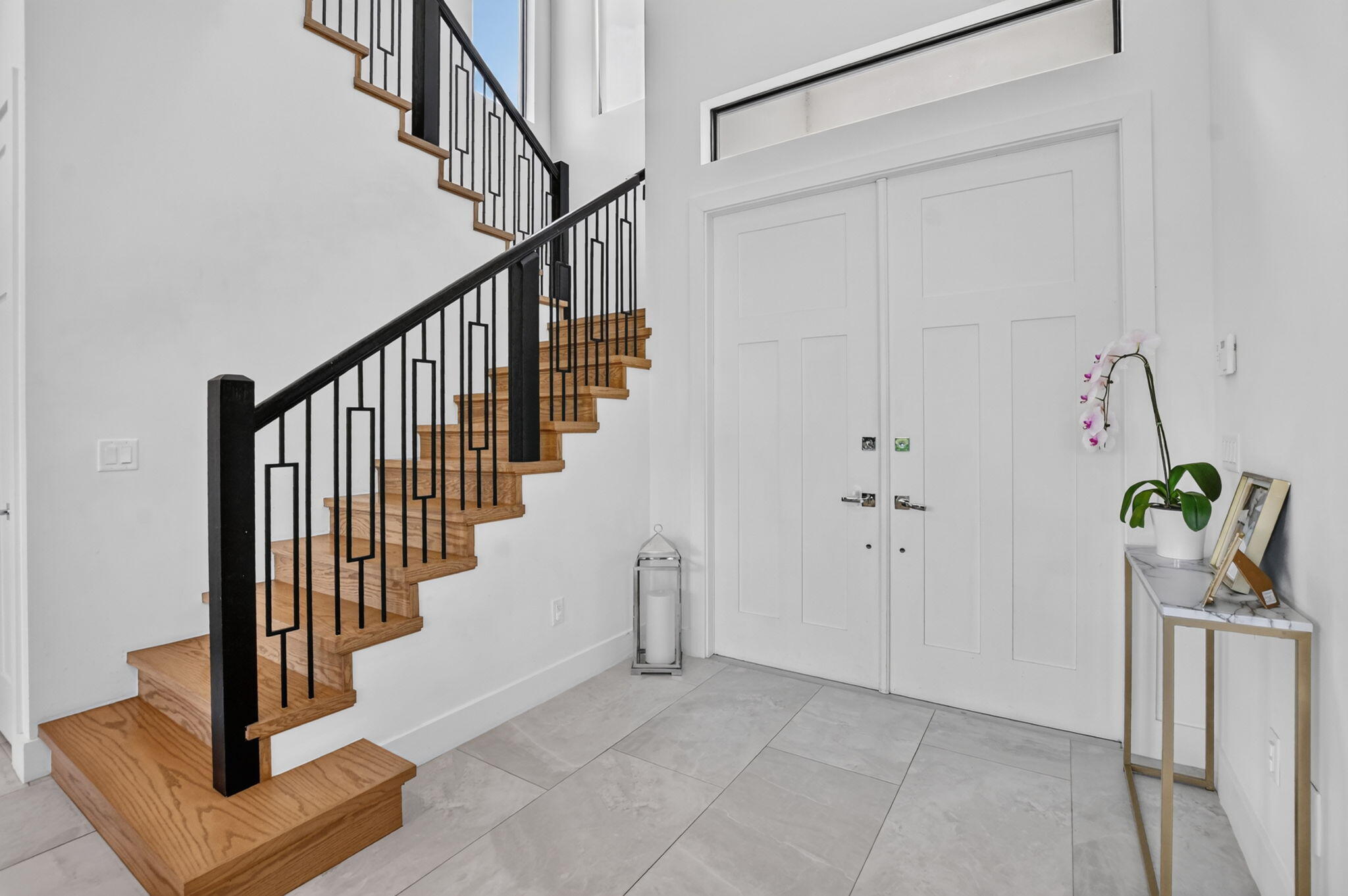512 LAKE Drive — Photo 4