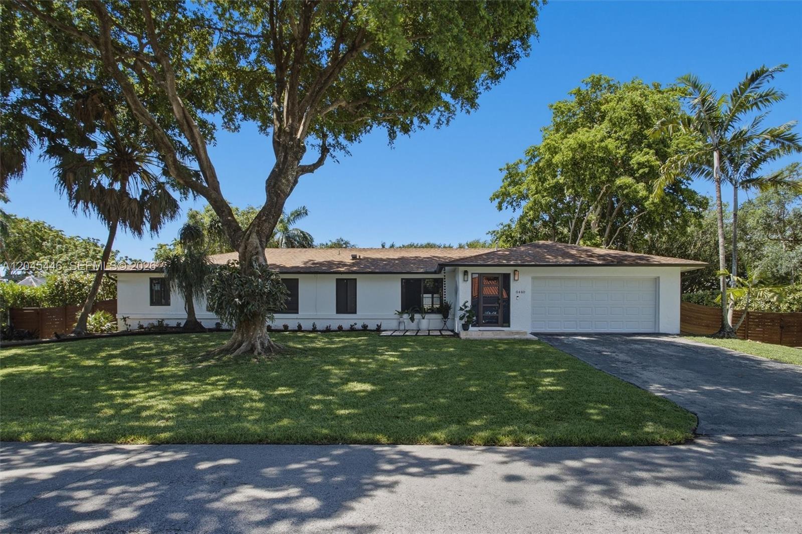 8440 SW 180th St, Palmetto Bay FL 33157