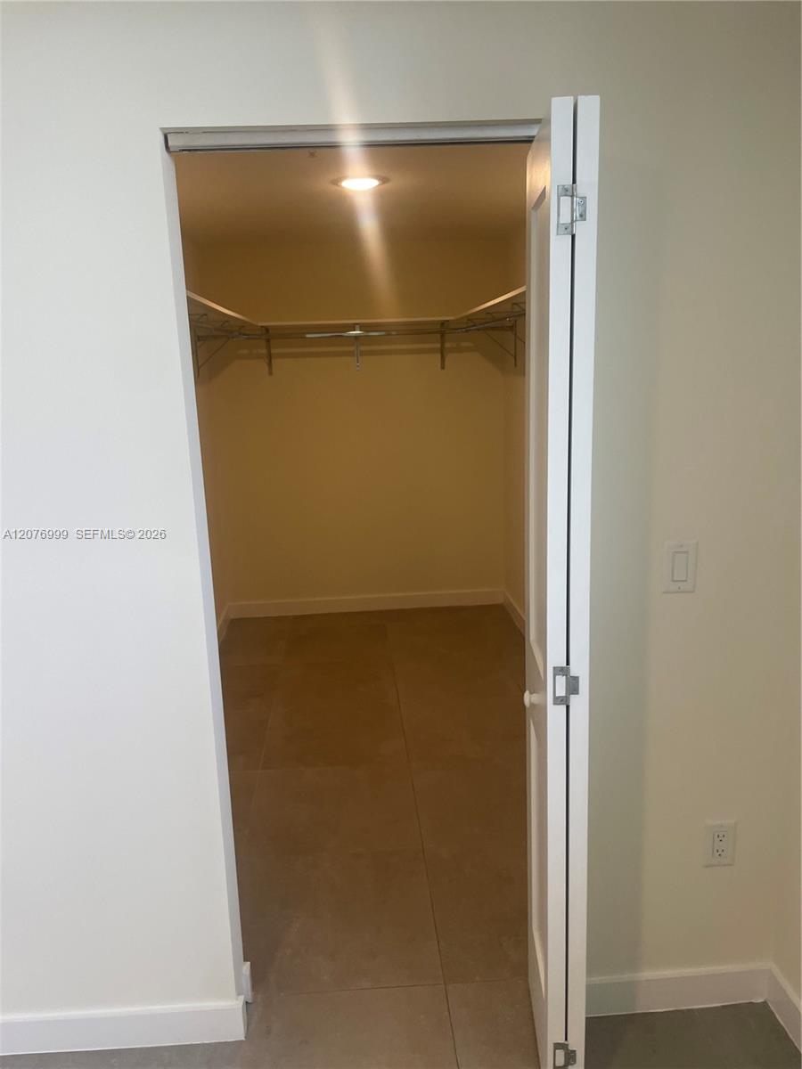 16395 Biscayne Blvd # 1611 — Photo 4