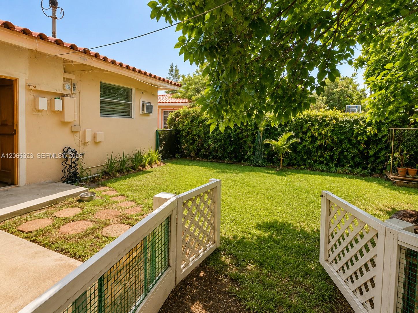470 NW 52nd Ave, Miami FL 33126