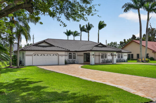 5510 W CASTLEGATE Avenue — Photo 4