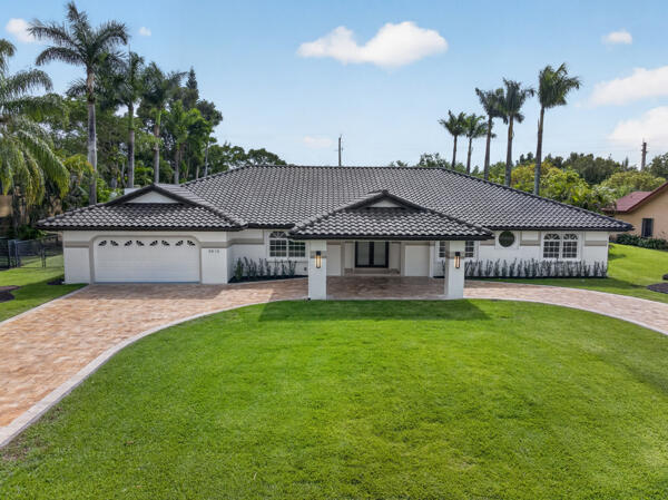 5510 W CASTLEGATE Avenue — Photo 3