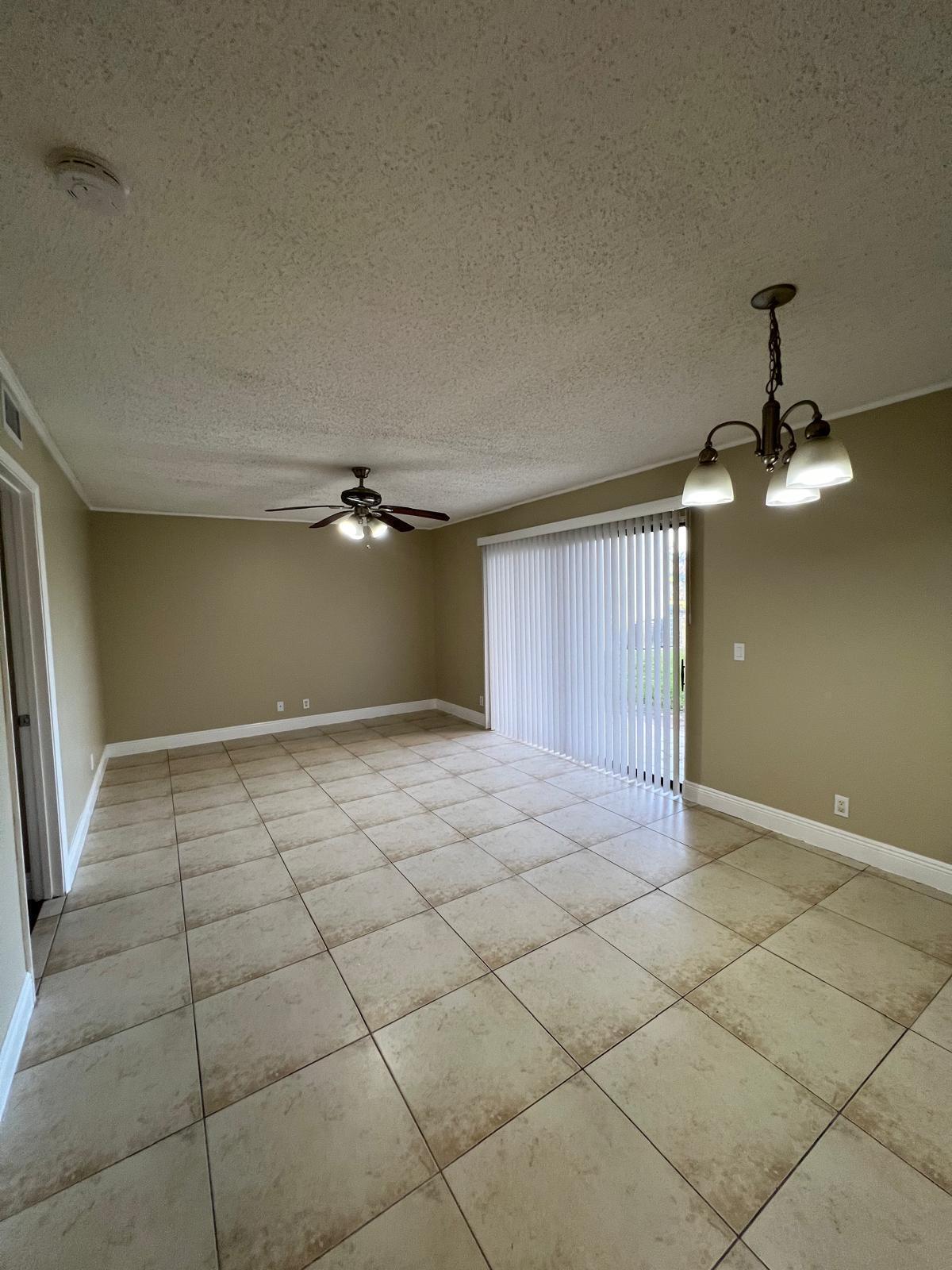 1520 WINDORAH Way # A — Photo 2
