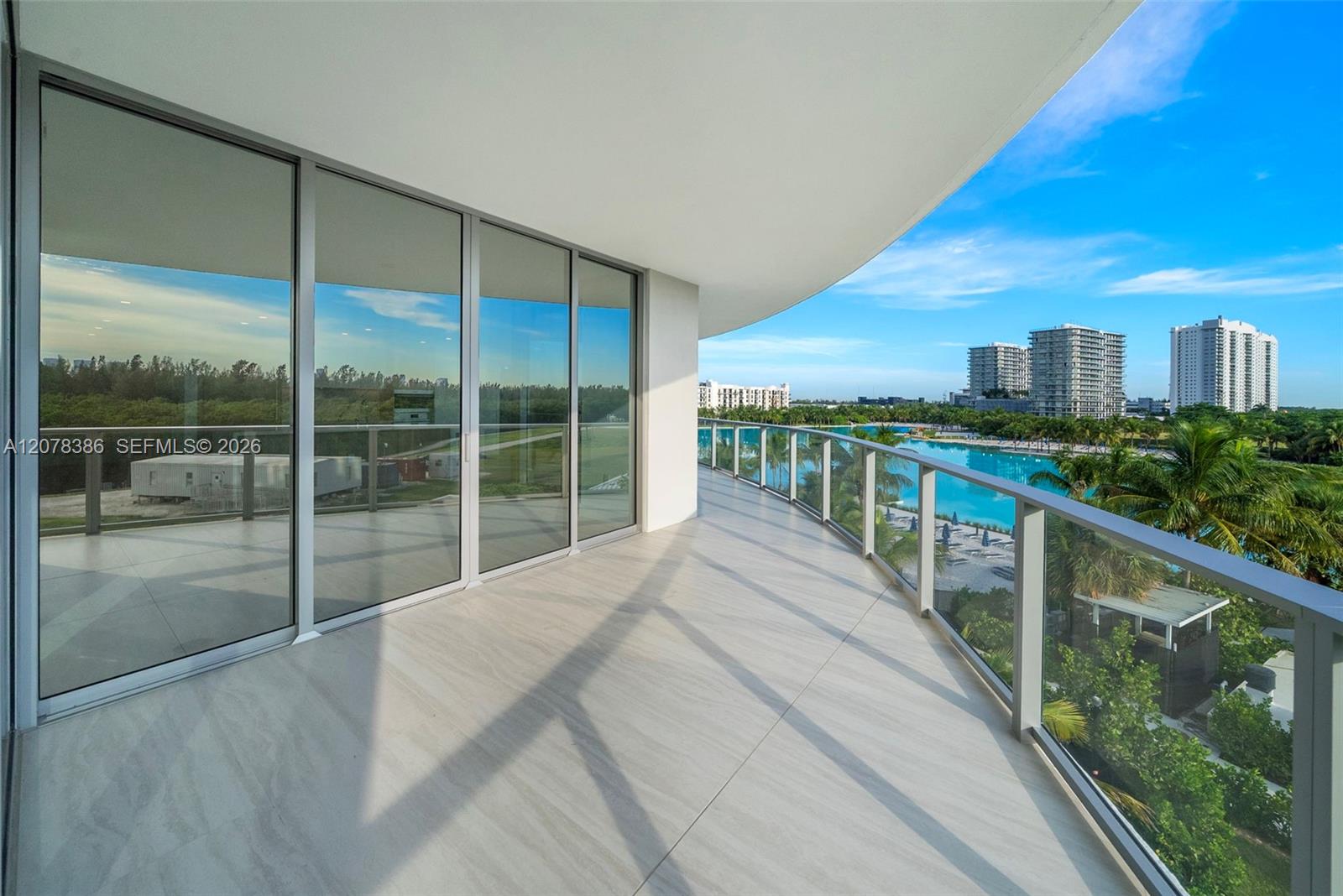 2411 Laguna Cir # 311 — Photo 3