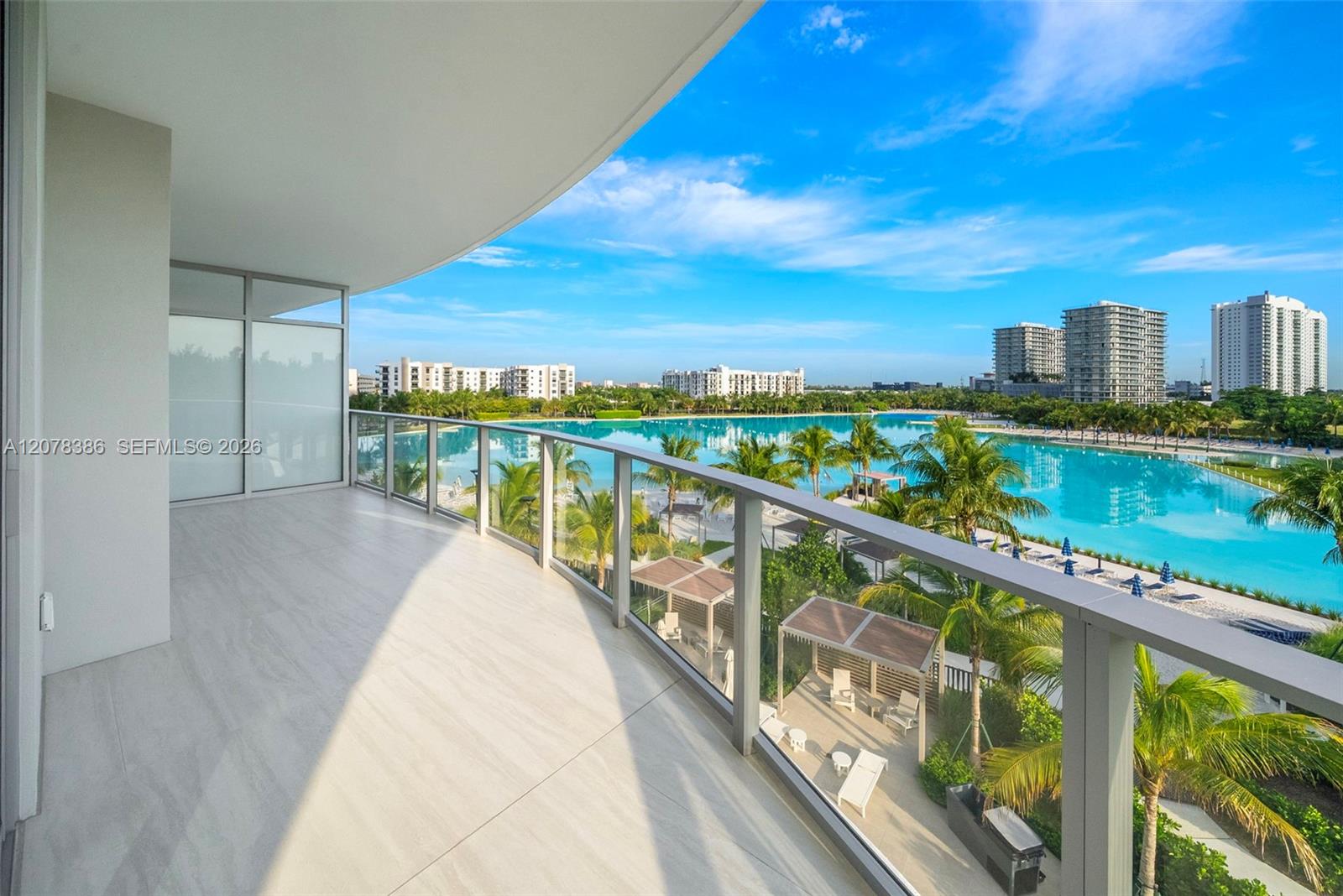 2411 Laguna Cir # 311 — Photo 4