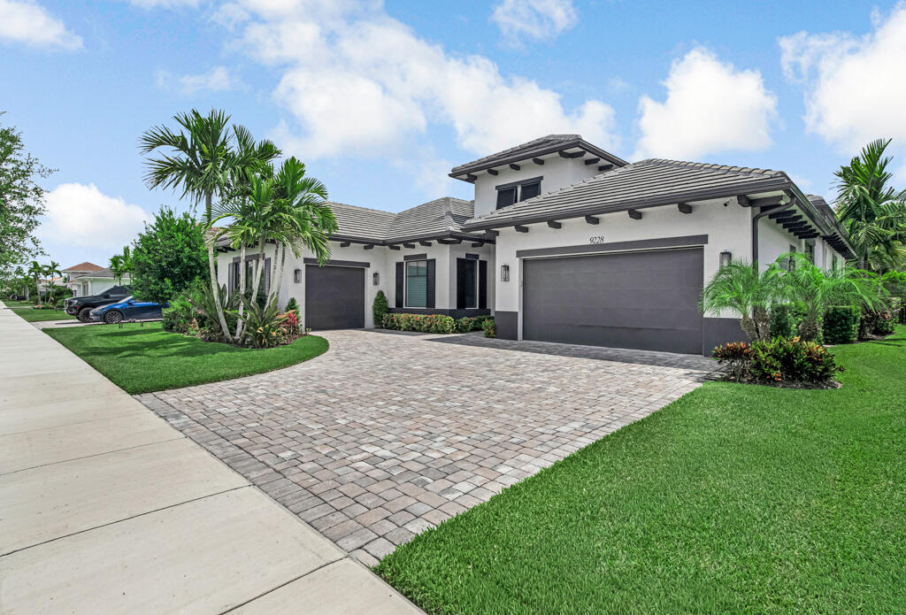 9228 Coral Isles Circle — Photo 5