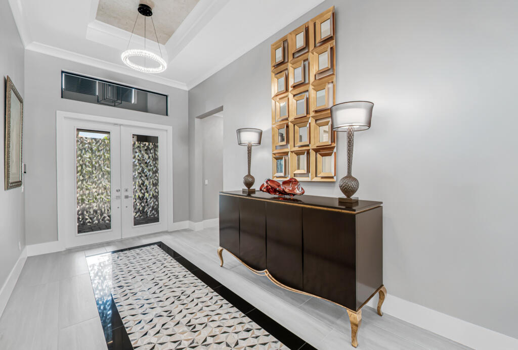 9228 Coral Isles Circle — Photo 4