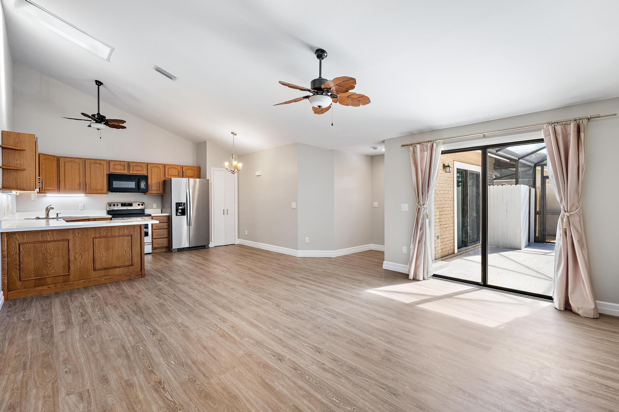 5896 GOLDEN EAGLE Circle — Photo 3