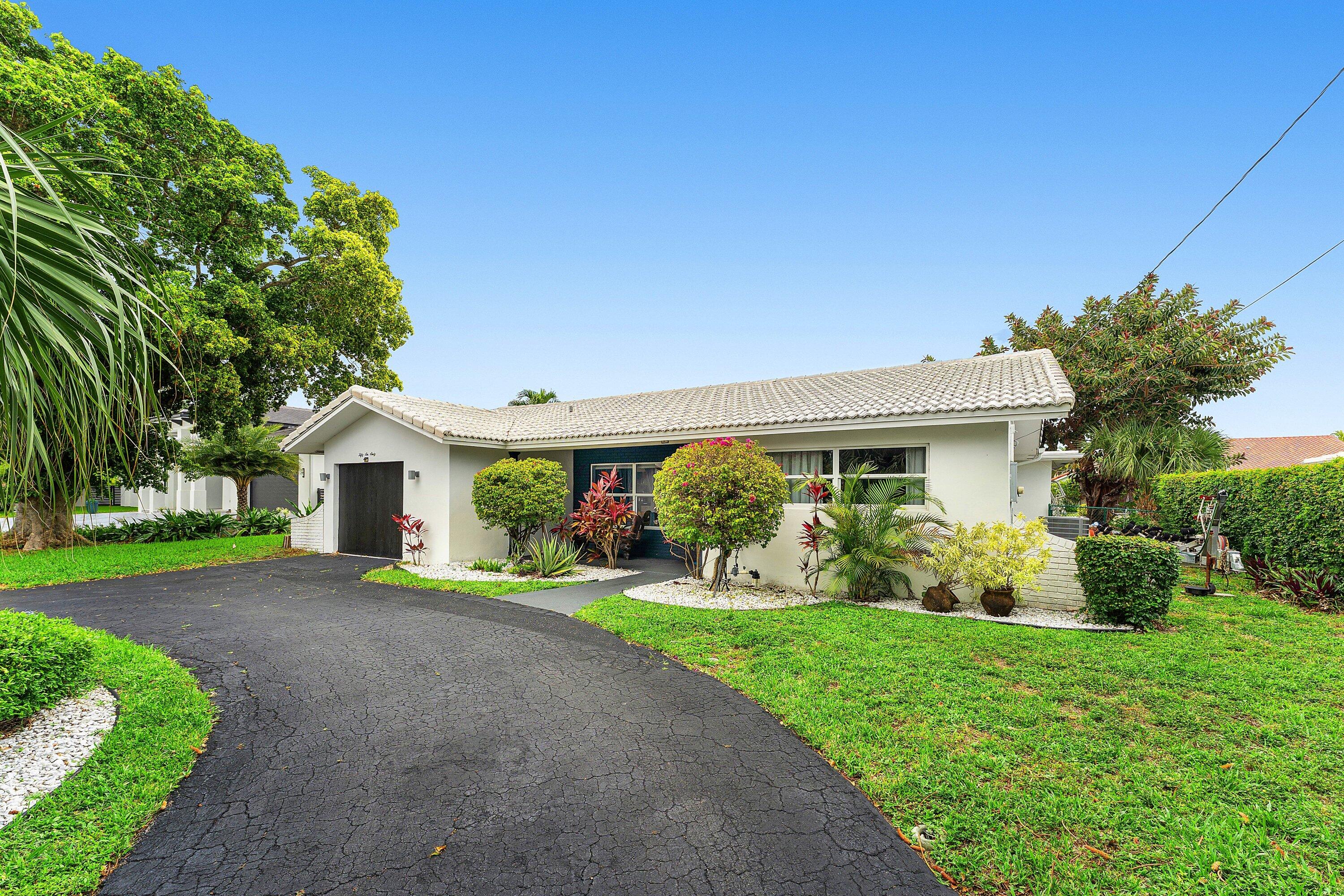 5660 Nassau Drive — Photo 4