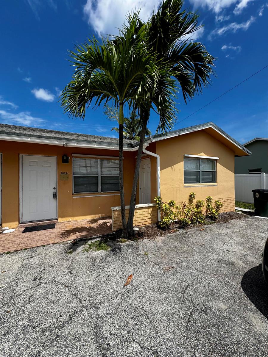 2824 N Dixie Highway, Boca Raton FL 33431
