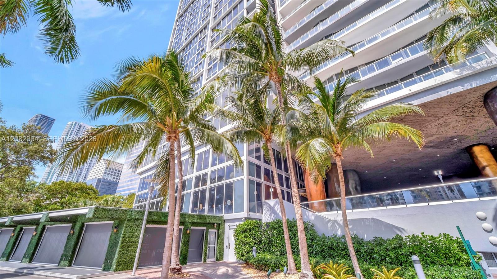 495 Brickell Ave # BAY605 — Photo 2