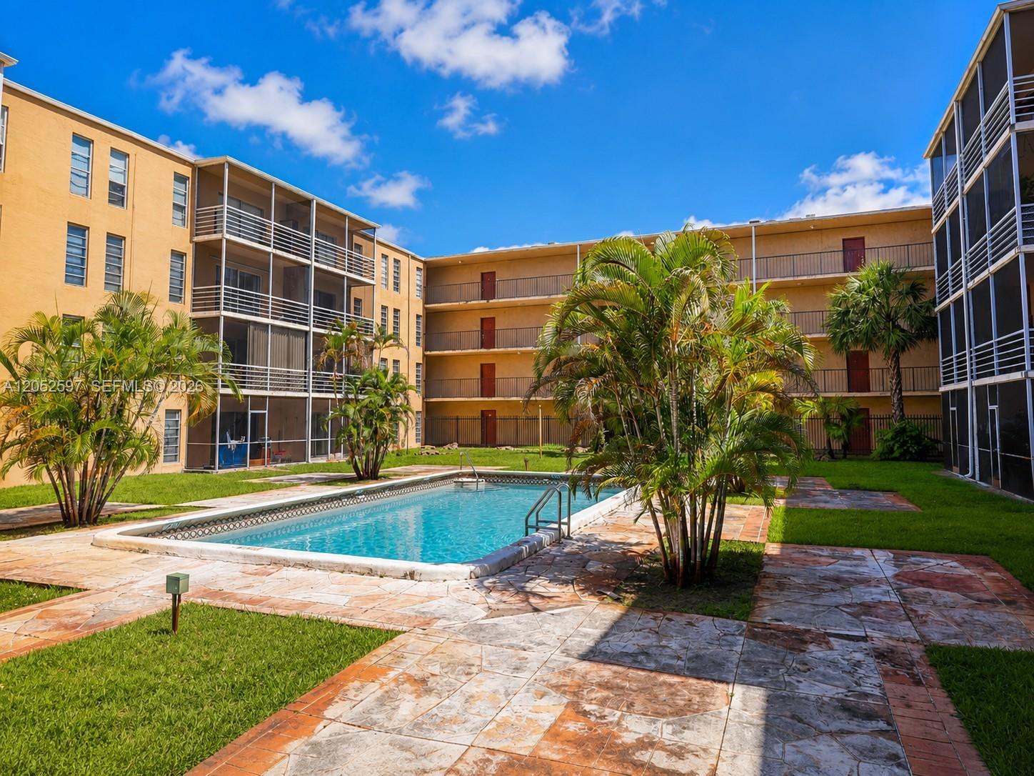 4848 NW 24th Ct # 436, Lauderdale Lakes FL 33313