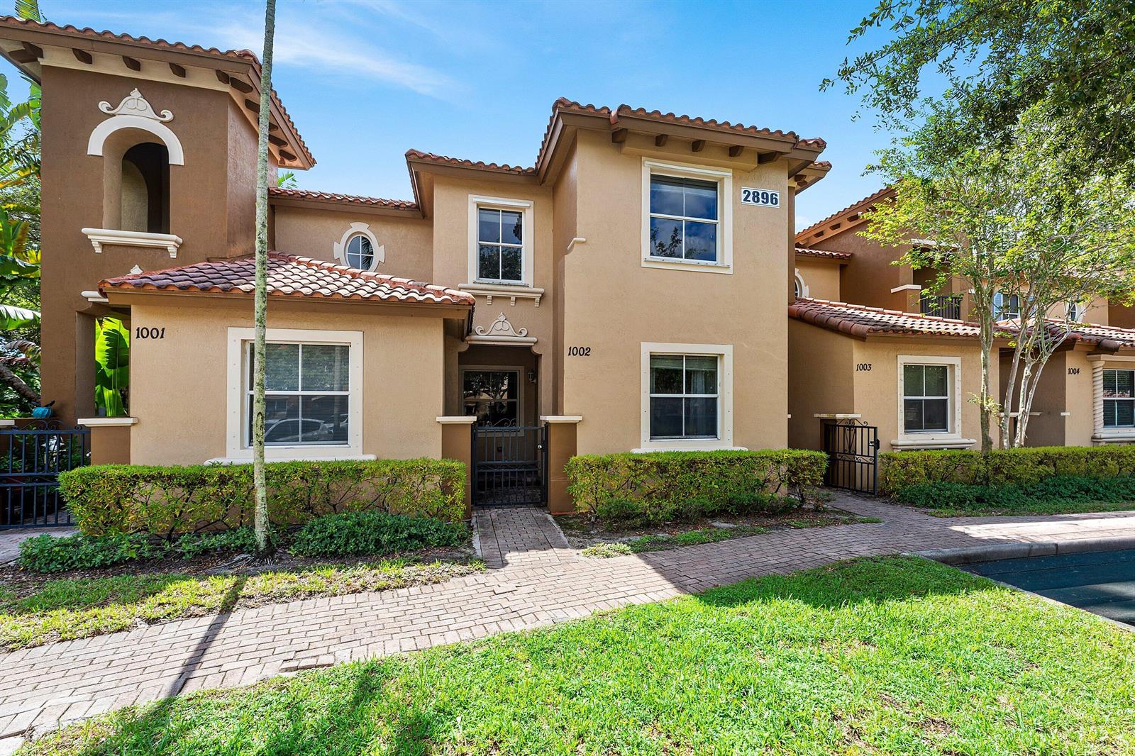 2896 Hidden Hills Road # 1002, West Palm Beach FL 33411