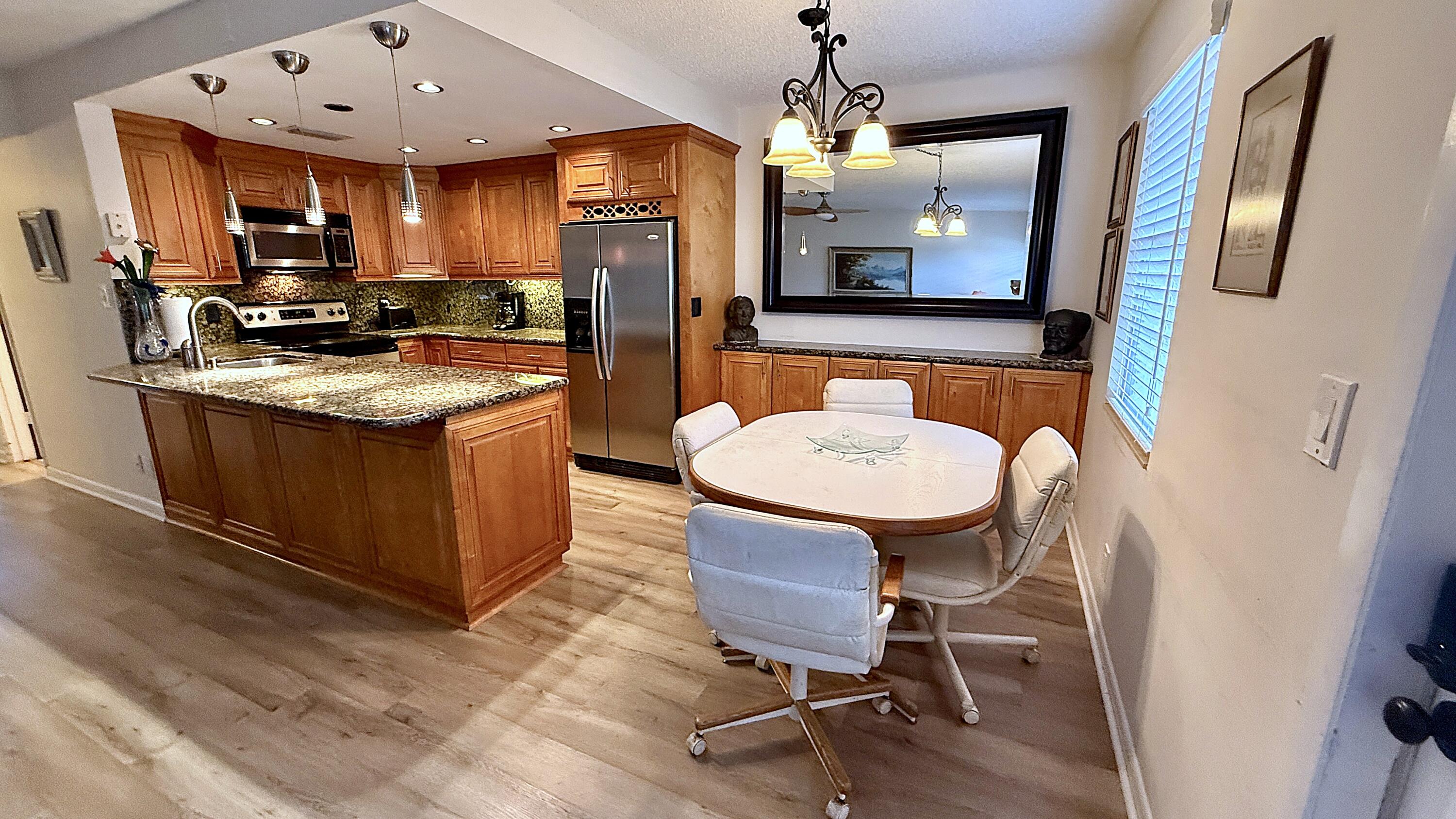 171 GRANTHAM E, Deerfield Beach FL 33442