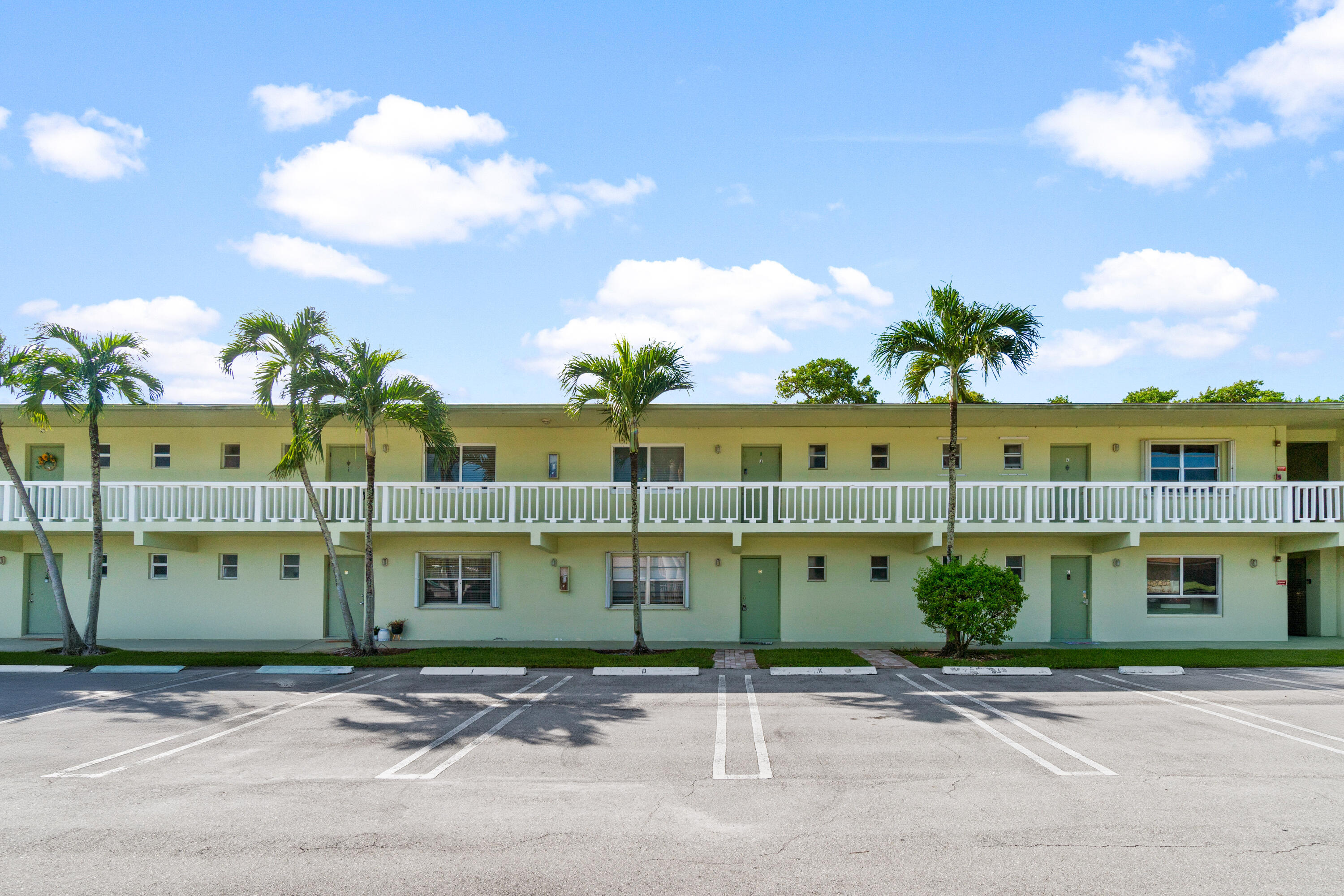 658 NE 6th Court E, Boynton Beach FL 33435