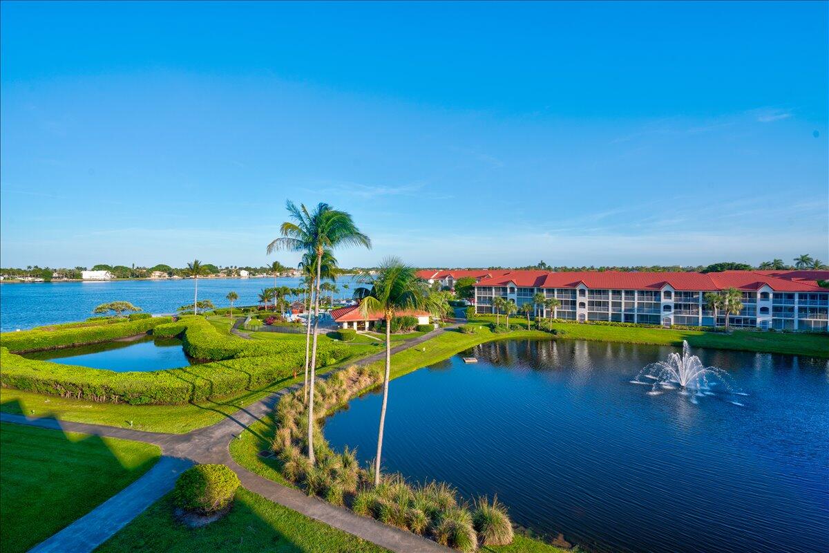 7030 Half Moon Circle # 515, Hypoluxo FL 33462