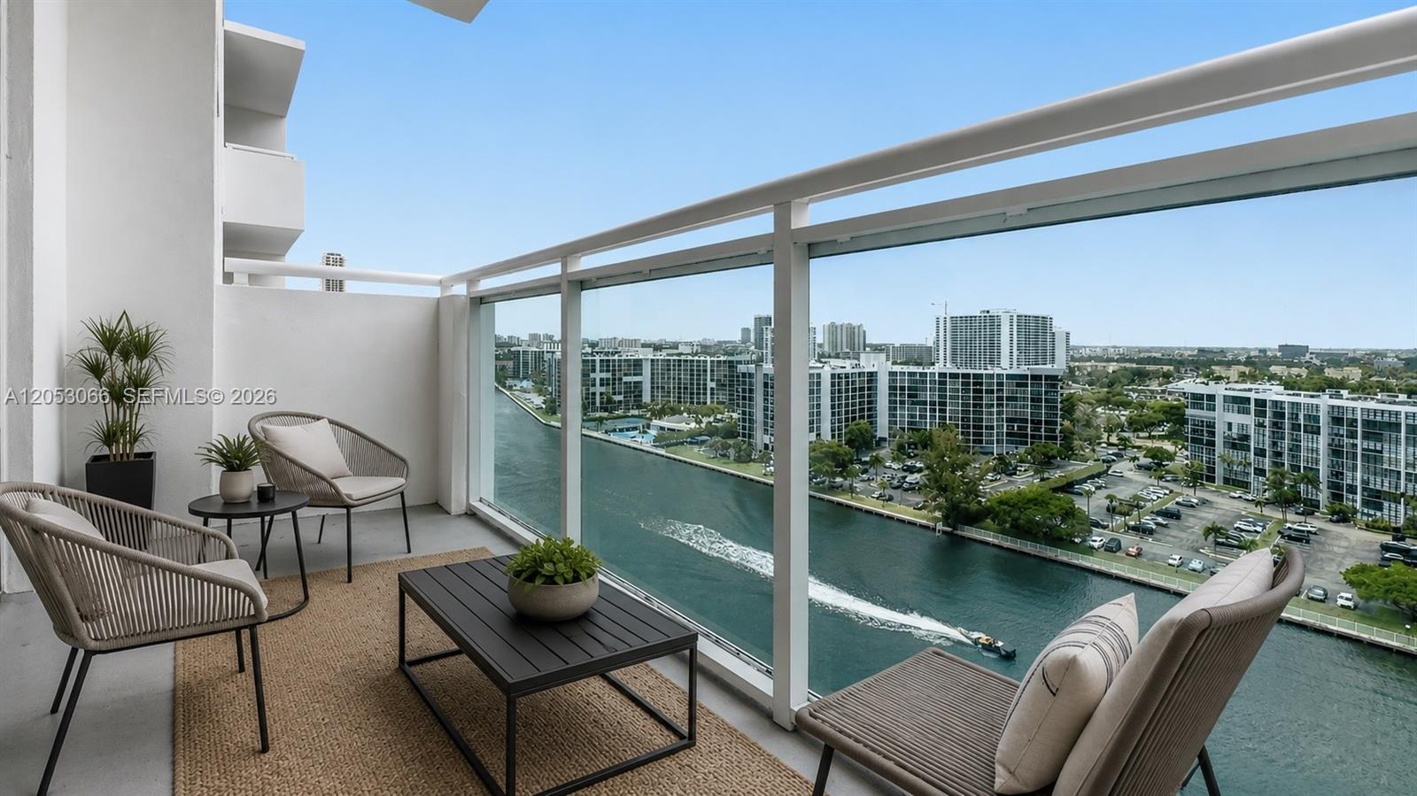 3000 S Ocean Dr # 1516, Hollywood FL 33019