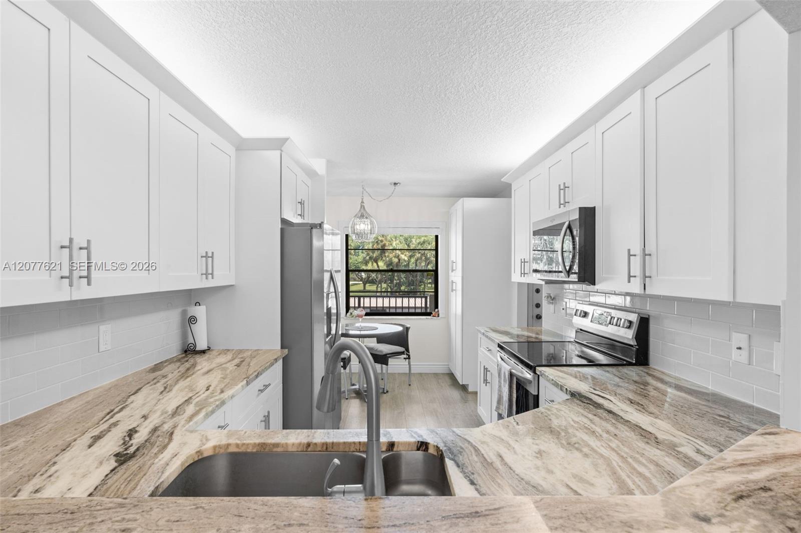 9170 SW 14th St # 4206 — Photo 3